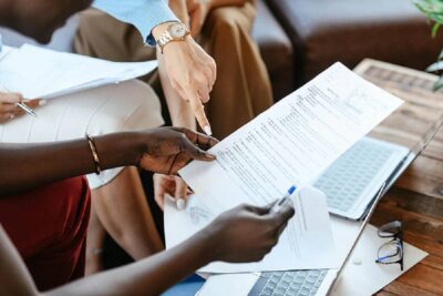 🟠  Reviewing governance reports course image